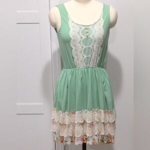 Matilda Jane Size 16 435 Tween Green Floral Lace Front Dress